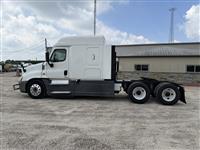 2015 Freightliner Cascadia 125