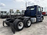 2020 Volvo VNL62T300