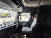 2020 Freightliner CASCADIA 116