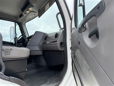 2013 Freightliner BUSINESS CLASS M2 112