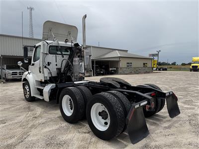 2013 Freightliner BUSINESS CLASS M2 112
