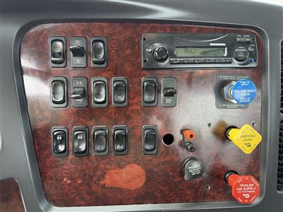 2013 Freightliner BUSINESS CLASS M2 112