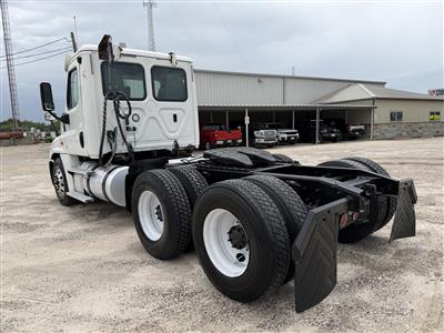 2019 Freightliner Cascadia 125