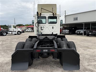 2019 Freightliner CASCADIA 126