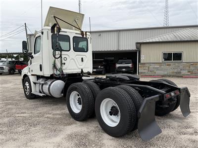 2019 Freightliner CASCADIA 126