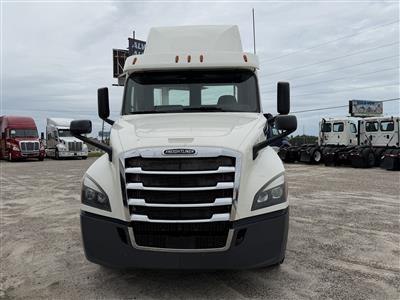 2019 Freightliner CASCADIA 126