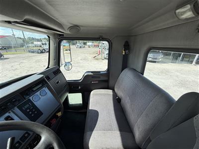 2011 Kenworth T370