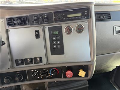 2011 Kenworth T370