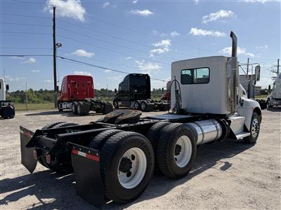 2011 Kenworth T370