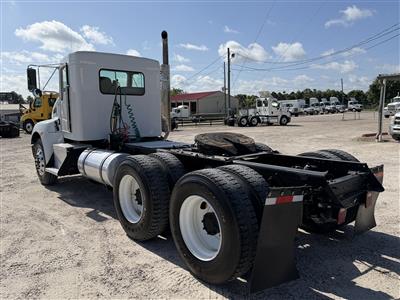 2011 Kenworth T370