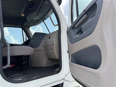 2012 Freightliner Cascadia 125