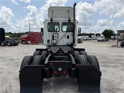 2012 Freightliner Cascadia 125
