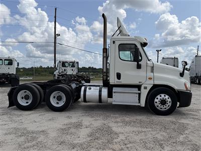2012 Freightliner Cascadia 125