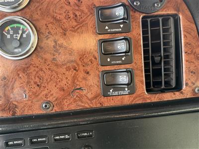 2005 Peterbilt 379