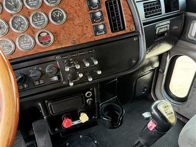 2005 Peterbilt 379