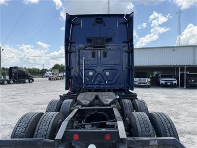 2016 Freightliner Cascadia 125
