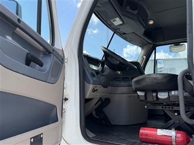 2019 Freightliner Cascadia 125