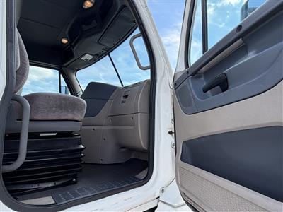 2019 Freightliner Cascadia 125