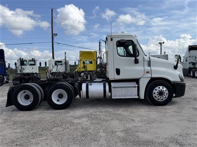 2019 Freightliner Cascadia 125