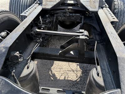 2020 Volvo VNL62T300