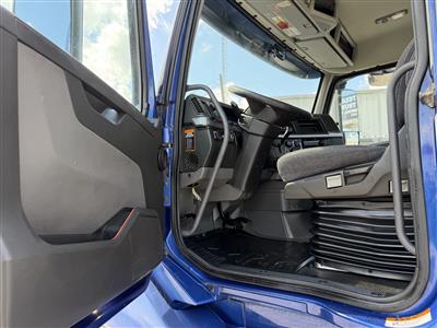 2020 Volvo VNL62T300