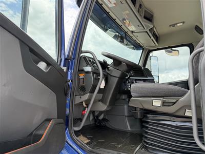 2020 Volvo VNL62T300