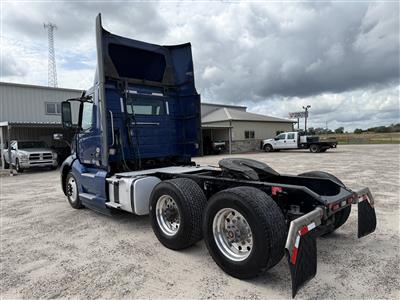 2020 Volvo VNL62T300