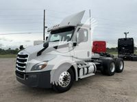 2020 Freightliner CASCADIA 126