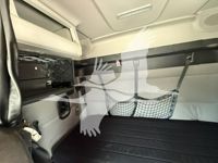 2020 Freightliner CASCADIA 116