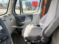2019 Freightliner Cascadia 125