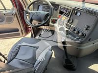 2015 Freightliner Cascadia 125