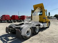 2019 Freightliner CASCADIA 126