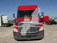 2018 Freightliner CASCADIA 113