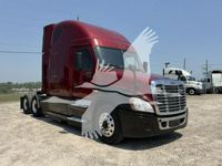 2015 Freightliner Cascadia 125