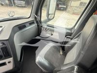 2020 Freightliner CASCADIA 126