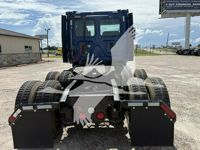 2015 Freightliner CASCADIA 113