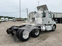 2020 Freightliner CASCADIA 126