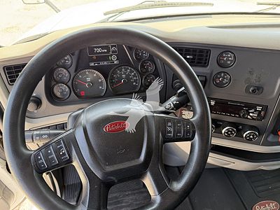 2021 Peterbilt 579