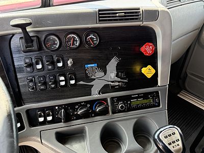 2015 Freightliner COLUMBIA 120