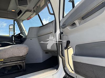 2009 Freightliner COLUMBIA 120