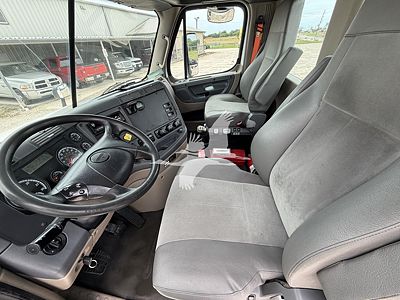 2019 Freightliner Cascadia 125