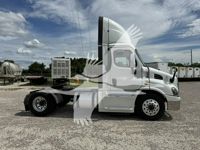 2019 Freightliner CASCADIA 113