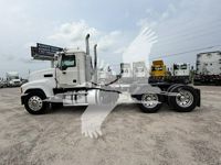 2012 Mack PINNACLE CHU613