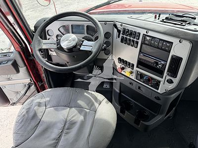 2017 Mack PINNACLE CXU613
