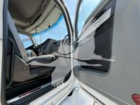 2022 Kenworth T680