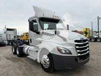2020 Freightliner CASCADIA 126