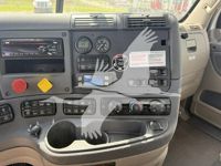 2019 Freightliner Cascadia 125