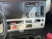 2019 Freightliner CASCADIA 126