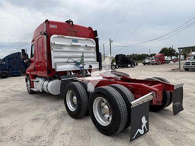 2015 Freightliner CASCADIA 113