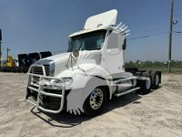 2005 Freightliner COLUMBIA 120